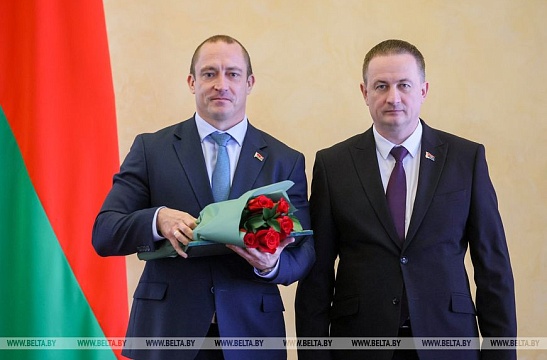 Генеральному директору УДМСиБ Латушкину Владимиру вручена благодарность Президента 